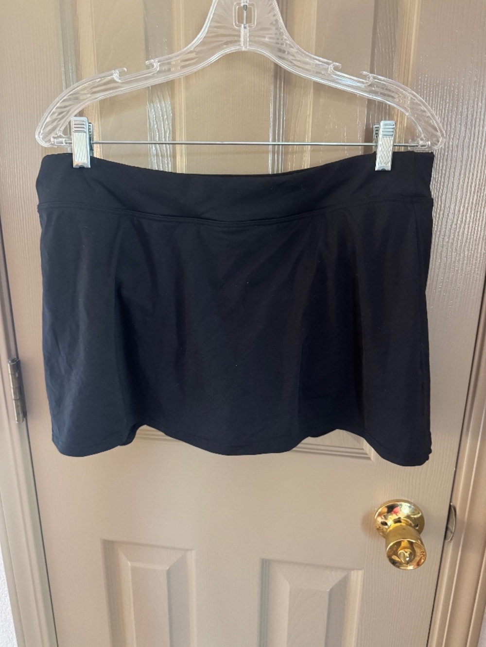 Lands End black swim skort Sz 14 p